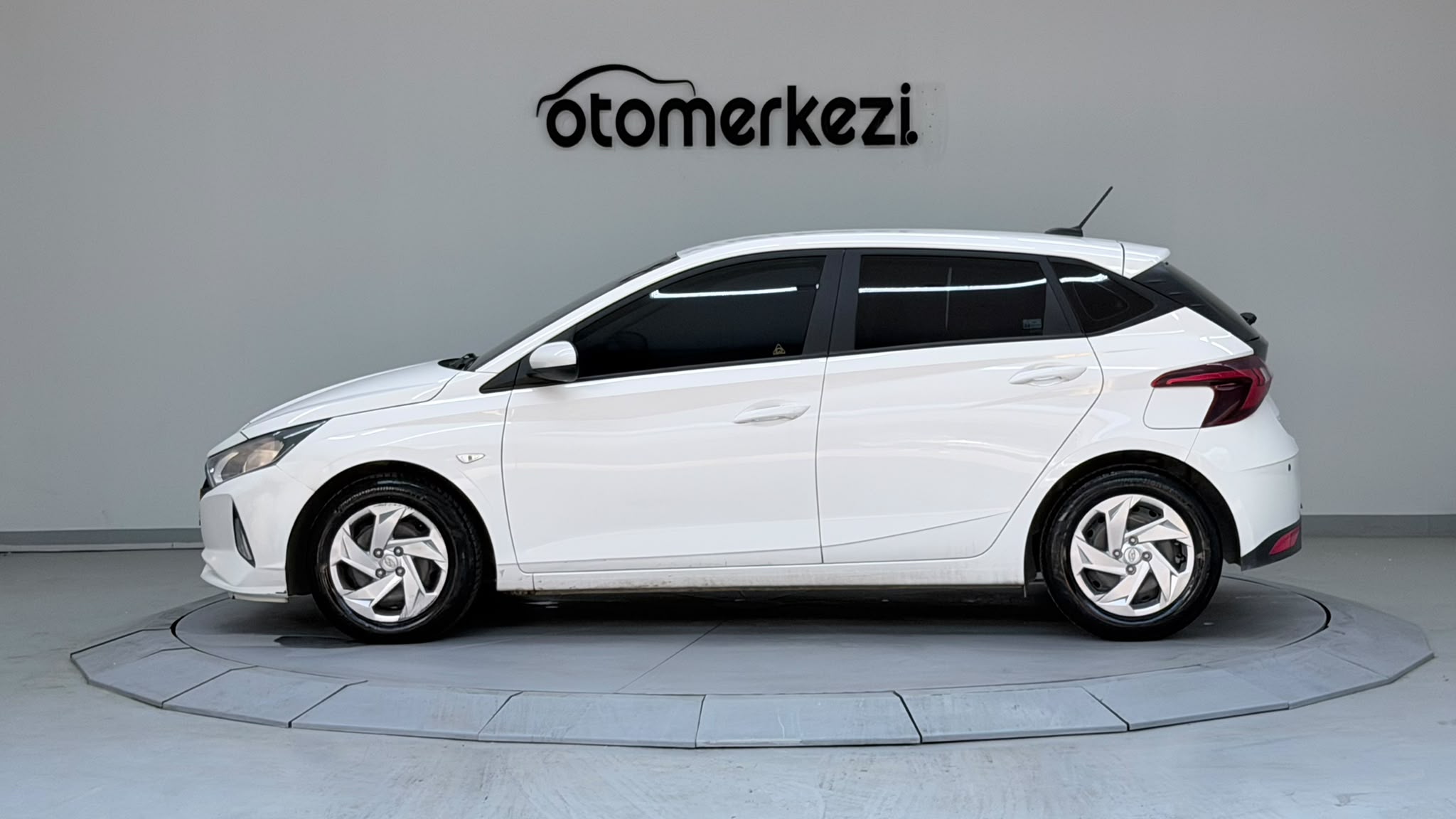 HYUNDAI i20 3